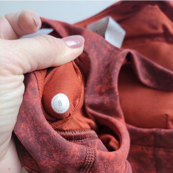 Lululemon Wunder Train Long Lined Sports bra, Size 8 - Picture 4 of 7